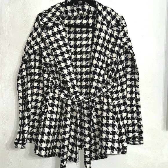 Shein Houndstooth Pattern Belted Tweed Cape Coat Size Small Elegant Fall Trendy - Picture 3 of 11